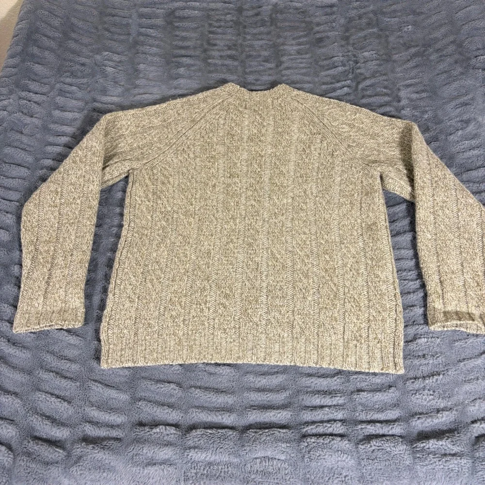 Eddie Bauer Heritage Mens Small 100% Wool Cable Knit Sweater Beige Crew Neck